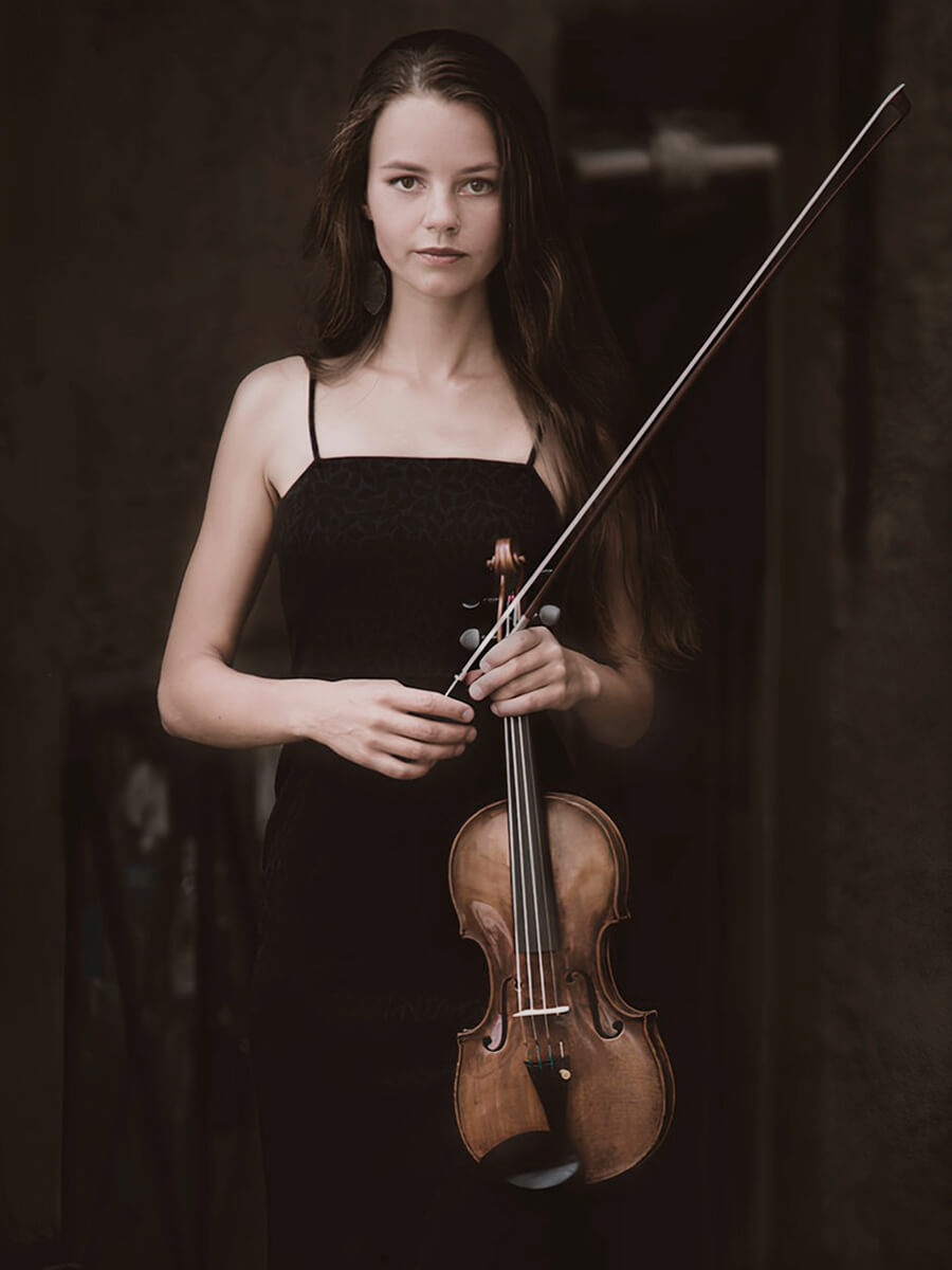 photo de Galina Lanskaia jeune femme